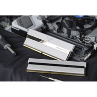 Team T-Force XTREEM ARGB 32GB White Heatsink with ARGB LEDs (2 x 16GB) DDR4 4000MHz DIMM System Memory